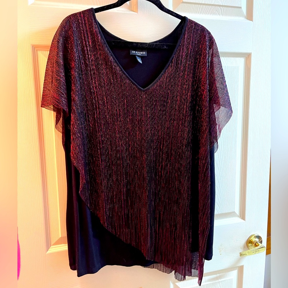 Red and Black shimmery asymmetrical ladies 3X top I.N. Studios